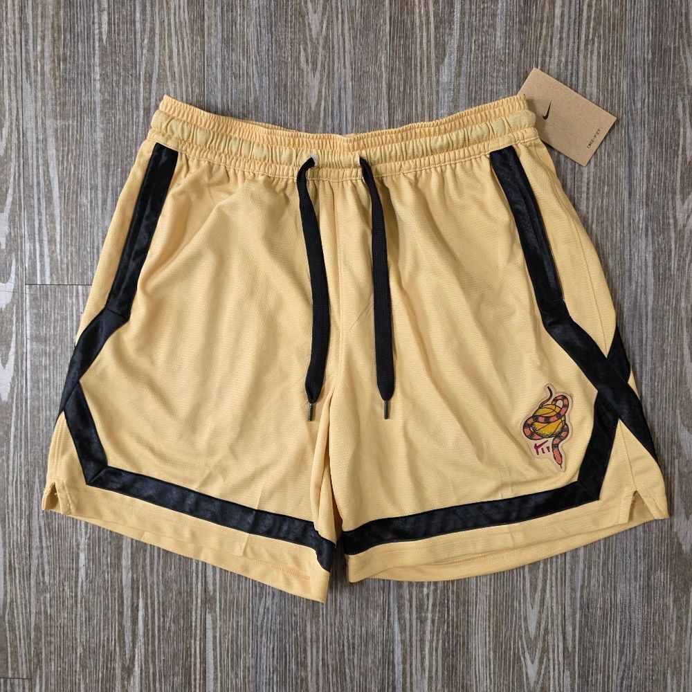 Nike Dri-Fit Fly Crossover Basketball Shorts Sesame Snake Women's M DH7350-252